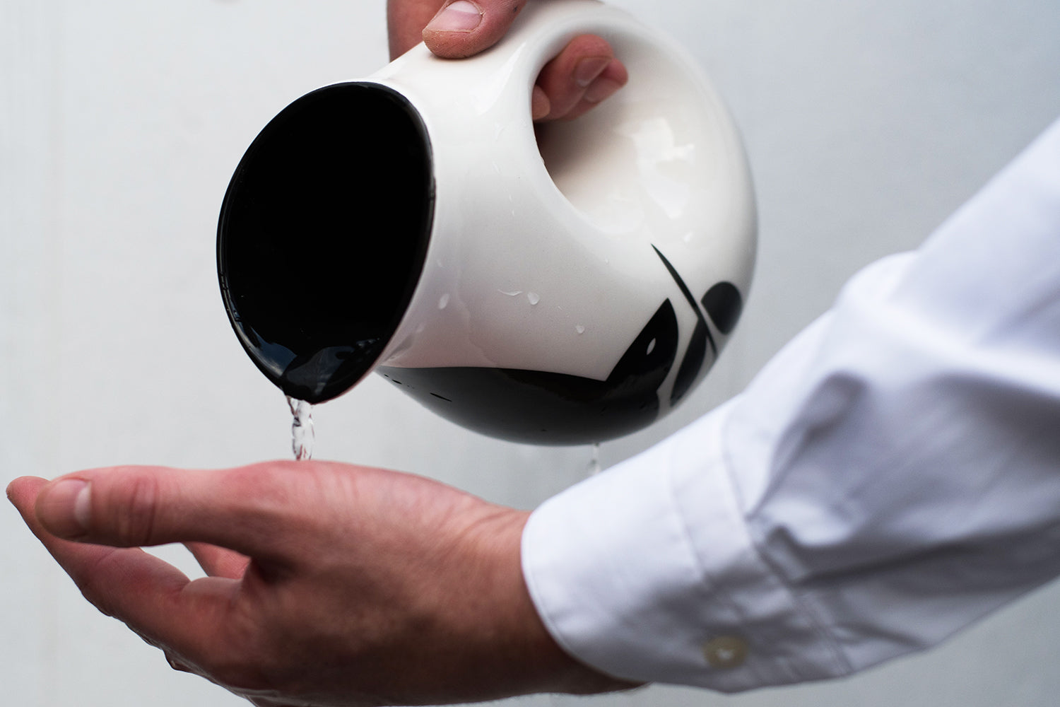 SCHMOOZE - WASH JUG & CLOTH SET