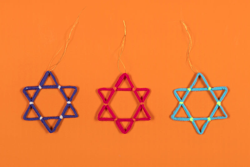 TCHOTCHKES - CROCHET MAGEN DAVID (Hanging)